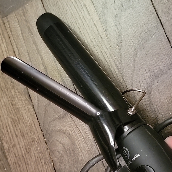 💥BOMBAY Black collection 1.25" Curling Iron Wand - Picture 3 of 5